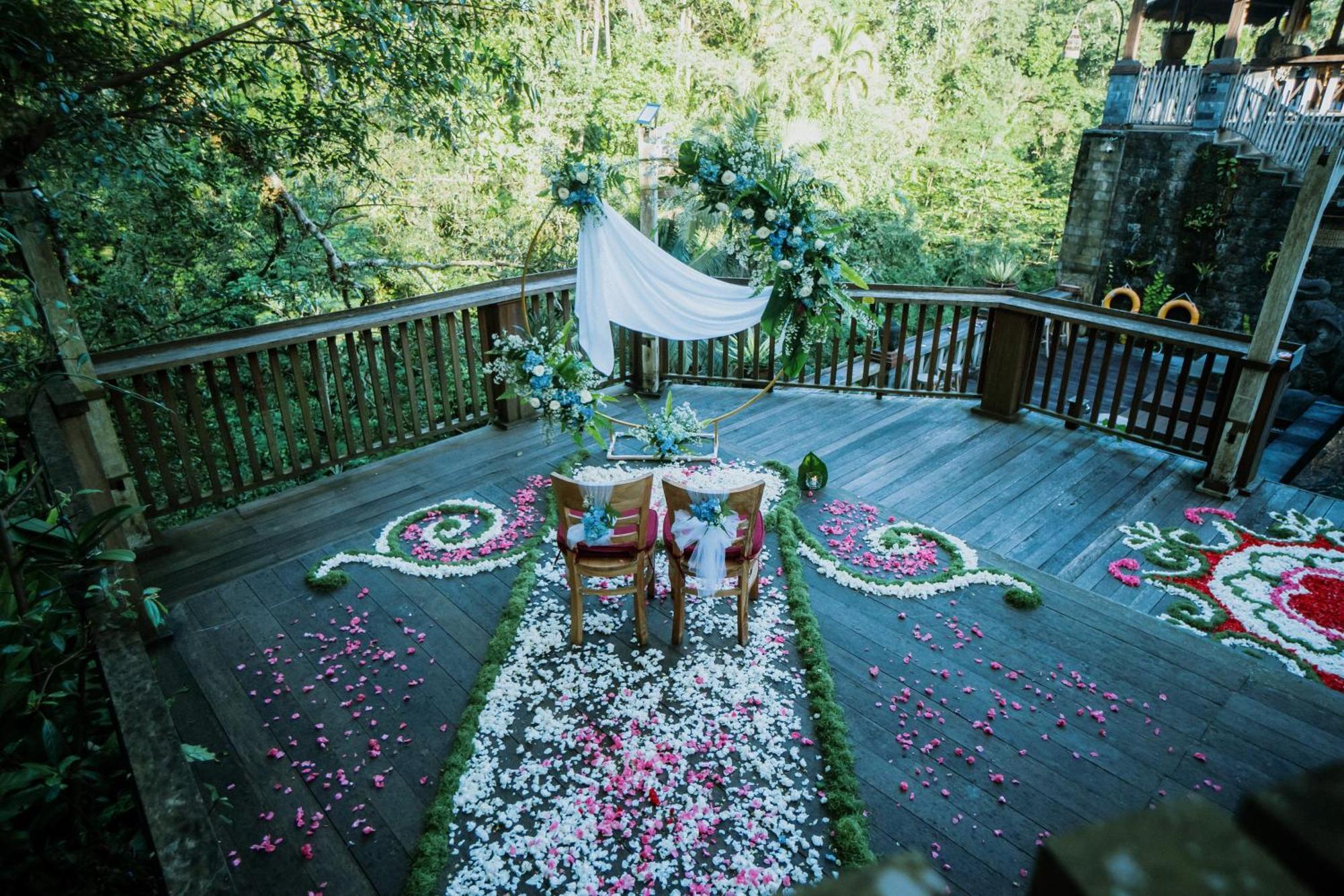 Kawi Resort A Pramana Experience Теґалаланґ Екстер'єр фото